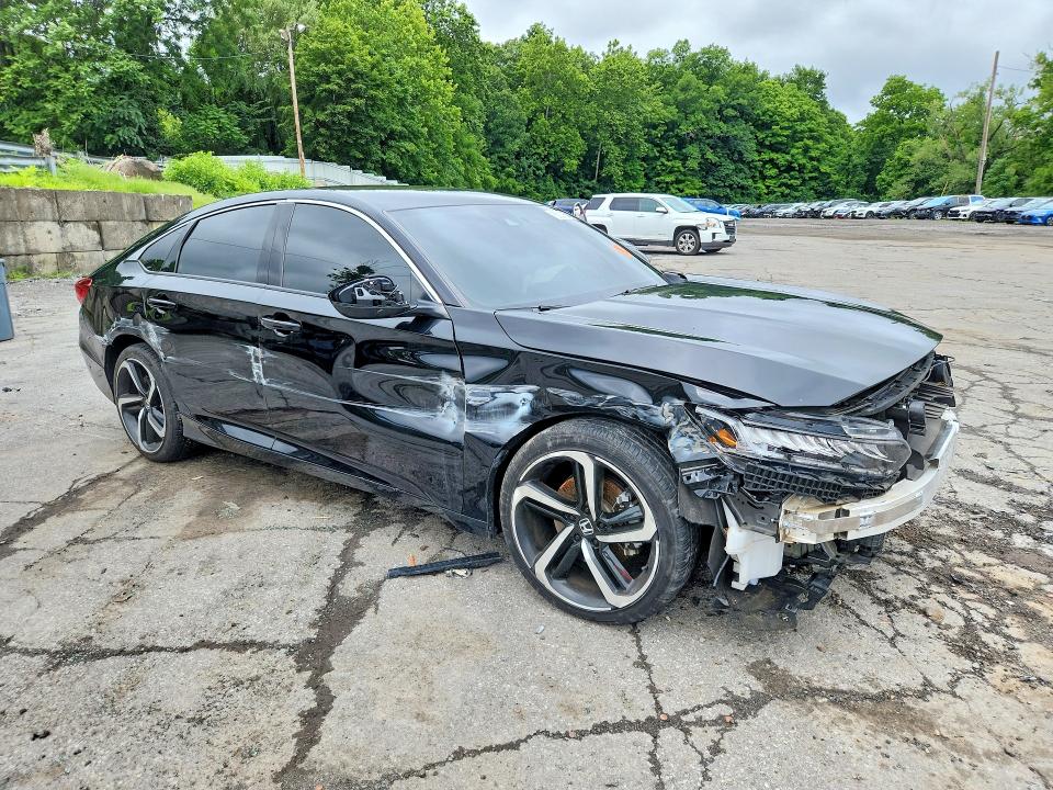 Продаж на аукціоні авто 2022 Honda Accord, vin: 1HGCV1F44NA111734, номер лоту: 63016386