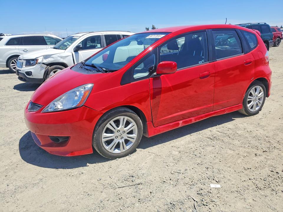 59717916 :رقم المزاد ، JHMGE8H58BC011827 vin ، 2011 Honda Fit مزاد بيع