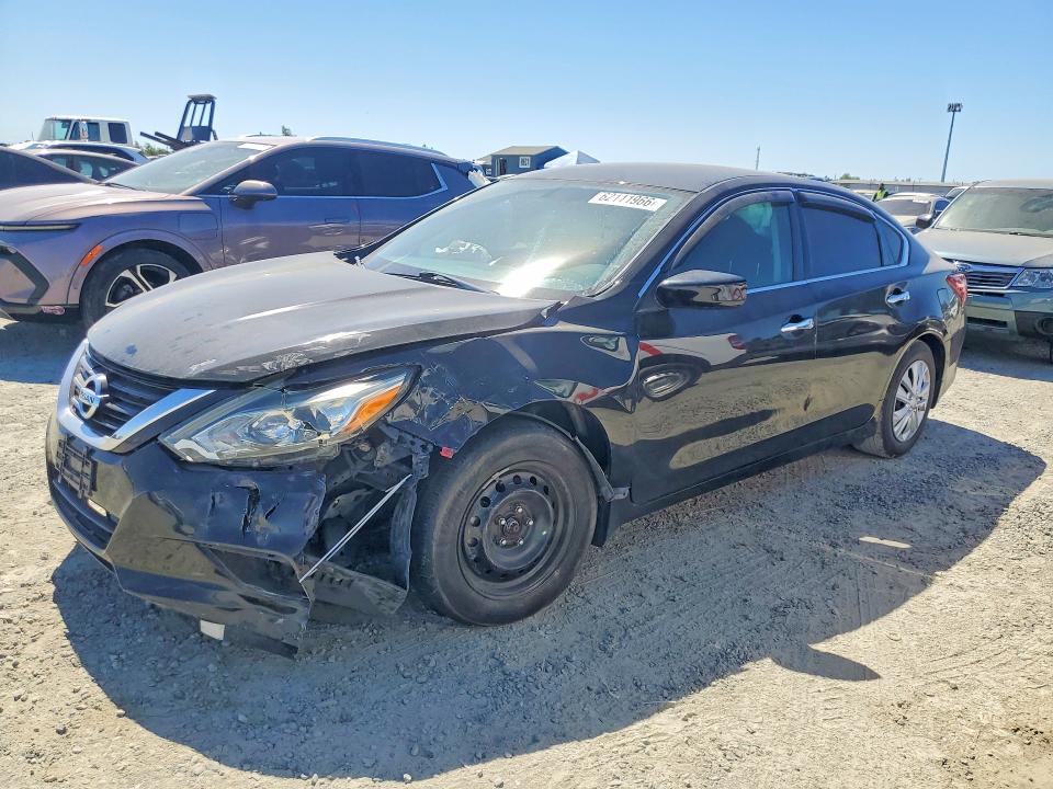 62111966 :رقم المزاد ، 1N4AL3AP1JC127595 vin ، 2018 Nissan Altima مزاد بيع