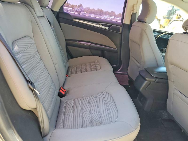 60831046 :رقم المزاد ، 3FA6P0G79GR306039 vin ، 2016 Ford Fusion مزاد بيع