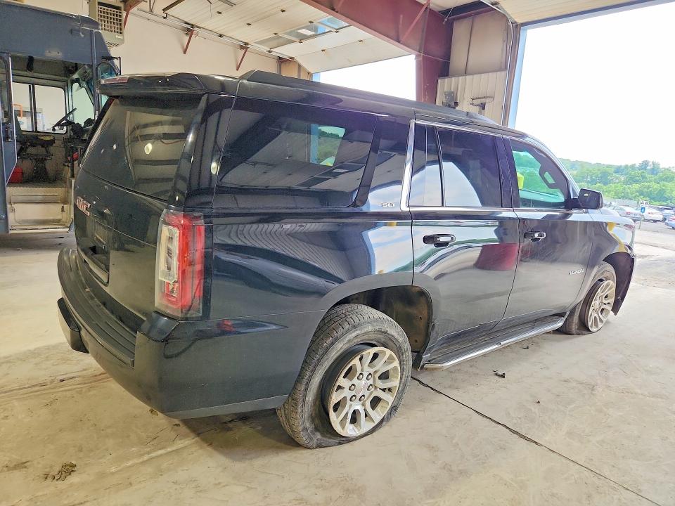 60392206 :رقم المزاد ، 1GKS2BKC8HR123837 vin ، 2017 Gmc Yukon مزاد بيع