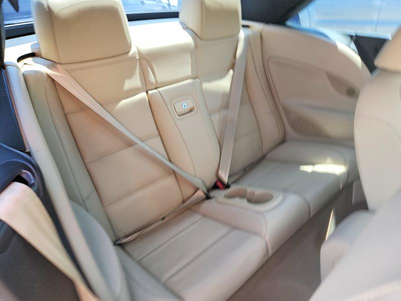 61284036 :رقم المزاد ، WVWBW8AH6FV000624 vin ، 2015 Volkswagen Eos مزاد بيع