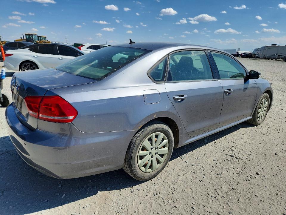 61413286 :رقم المزاد ، 1VWAP7A38DC012531 vin ، 2013 Volkswagen Passat مزاد بيع