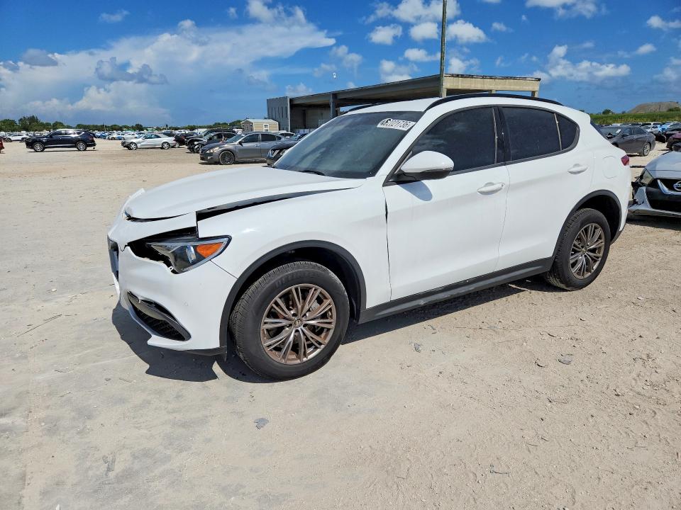 Продажа на аукционе авто 2022 Alfa Romeo Stelvio, vin: ZASPAJAN4N7D37188, номер лота: 62021736