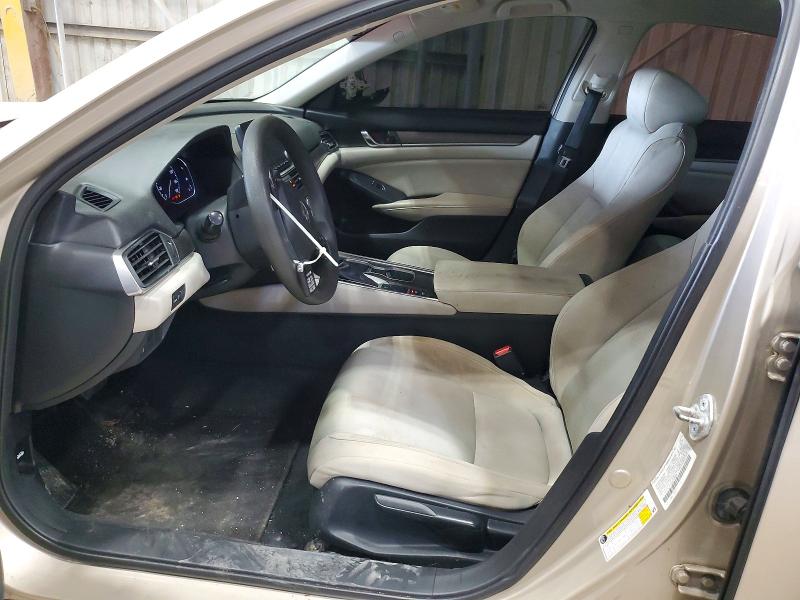 63339756 :رقم المزاد ، 1HGCV1F13JA123924 vin ، 2018 Honda Accord مزاد بيع