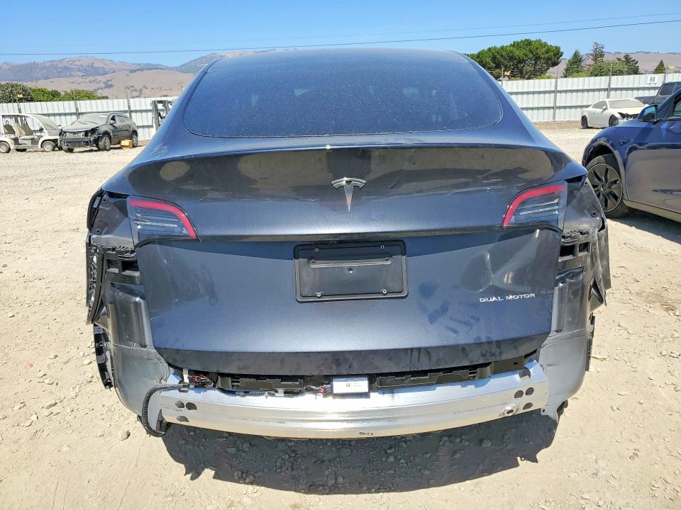 2025 Tesla Model Y მანქანა იყიდება აუქციონზე, vin: 7SAYGDEE1SF266998, აუქციონის ნომერი: 60947186