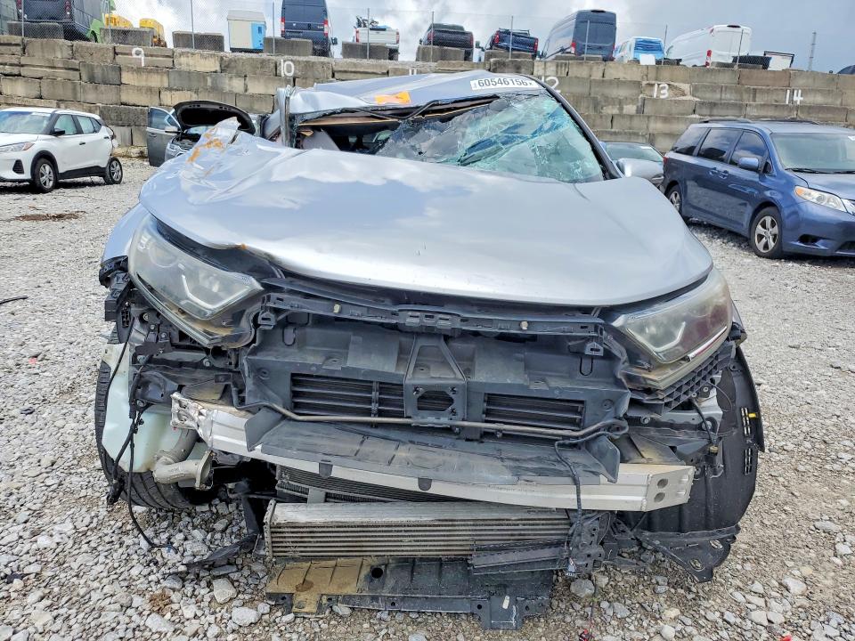 60546156 :رقم المزاد ، 2HKRW2H51JH699287 vin ، 2018 Honda Cr-v مزاد بيع