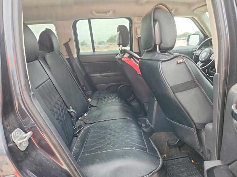 61184616 :رقم المزاد ، 1C4NJPFB8ED826387 vin ، 2014 Jeep Patriot مزاد بيع