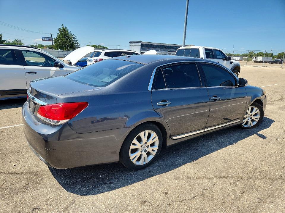 61221416 :رقم المزاد ، 4T1BK3DB0BU413060 vin ، 2011 Toyota Avalon مزاد بيع