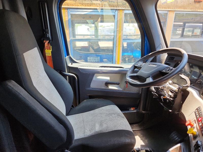 Продаж на аукціоні авто 2020 Freightliner Cascadia 126, vin: 3AKJHHDR0LSKC5695, номер лоту: 60190616