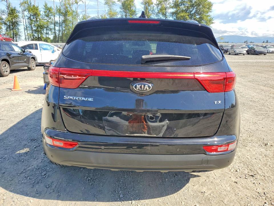Продажа на аукционе авто 2018 Kia Sportage, vin: KNDPNCAC0J7328358, номер лота: 62915456