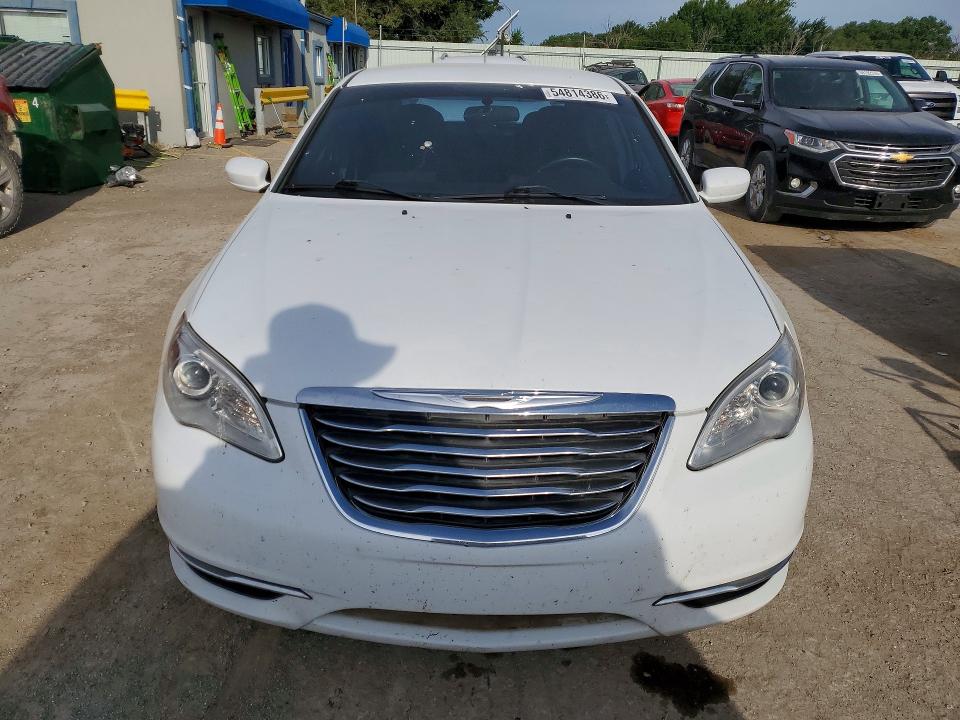 2013 Chrysler 200 მანქანა იყიდება აუქციონზე, vin: 1C3CCBBG2DN743654, აუქციონის ნომერი: 54814386