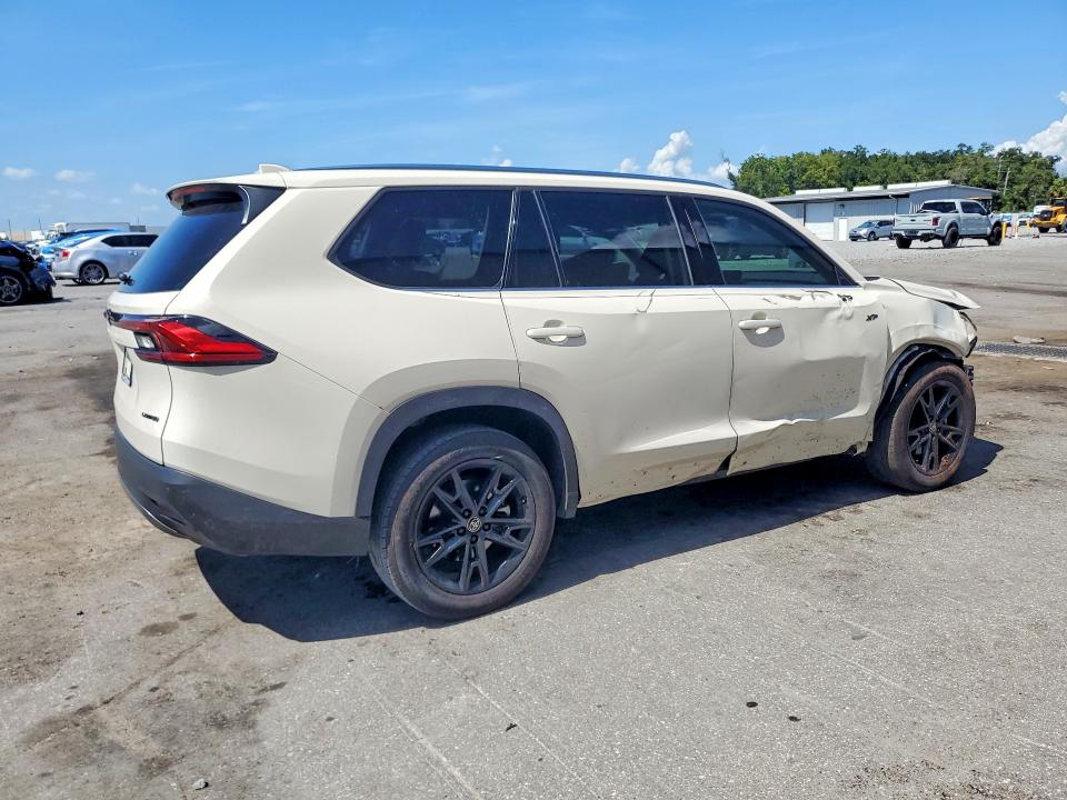 2024 Toyota Grand Highlander მანქანა იყიდება აუქციონზე, vin: 5TDAAAA53RS012431, აუქციონის ნომერი: 61820026