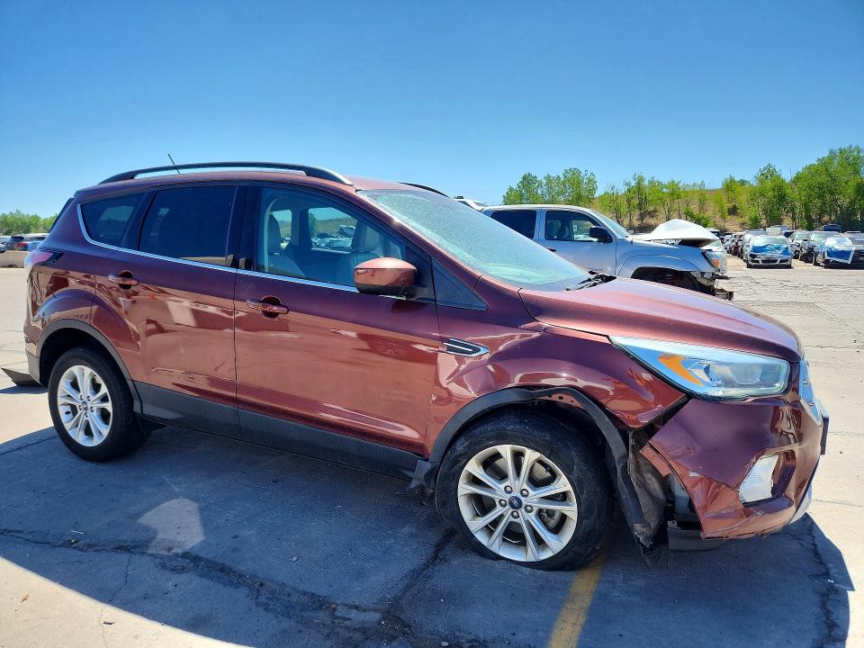 2018 Ford Escape მანქანა იყიდება აუქციონზე, vin: 1FMCU9HD9JUA71894, აუქციონის ნომერი: 60600756