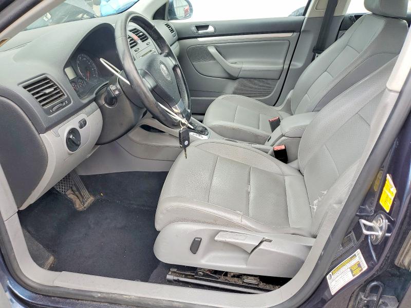 Продажа на аукционе авто 2008 Volkswagen Jetta, vin: 3VWRZ71K58M165781, номер лота: 62342996