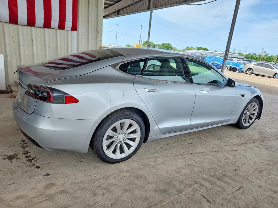 Продаж на аукціоні авто 2017 Tesla Model S, vin: 5YJSA1E19HF184686, номер лоту: 61179396