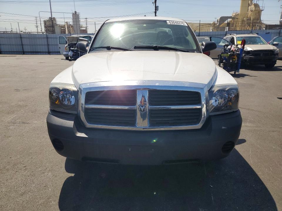 63046376 :رقم المزاد ، 1D7HE28K85S151319 vin ، 2005 Dodge Dakota مزاد بيع