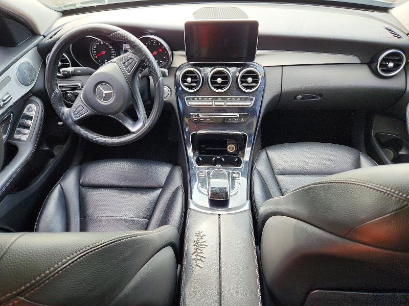 60695356 :رقم المزاد ، 55SWF4KB4GU127035 vin ، 2016 Mercedes-benz C مزاد بيع