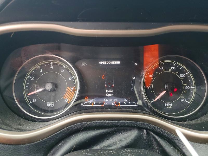 62392486 :رقم المزاد ، 1C4PJLDS4EW185215 vin ، 2014 Jeep Cherokee مزاد بيع