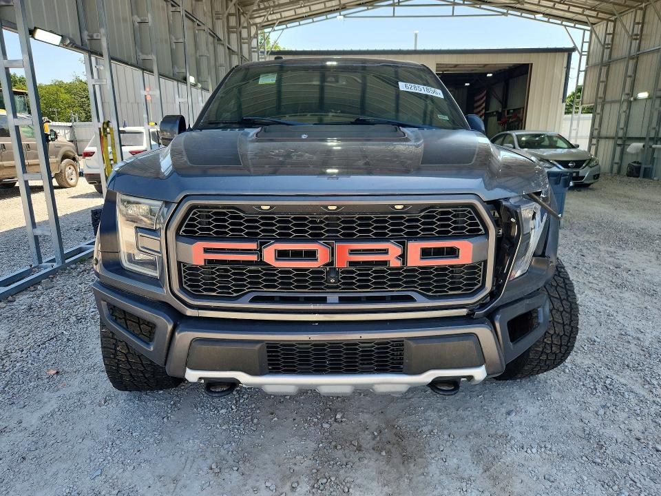 62851856 :رقم المزاد ، 1FTFW1RG0HFB34210 vin ، 2017 Ford F150 مزاد بيع