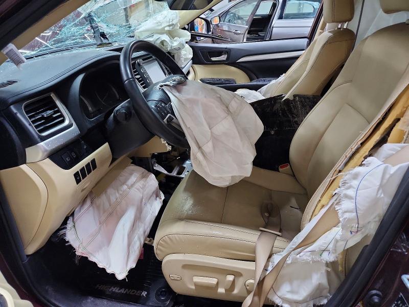60402266 :رقم المزاد ، 5TDJZRFH3KS724681 vin ، 2019 Toyota Highlander مزاد بيع