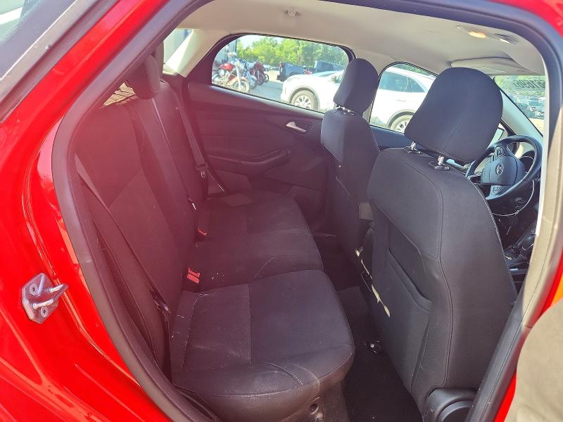 60561696 :رقم المزاد ، 1FADP3K26HL313034 vin ، 2017 Ford Focus مزاد بيع