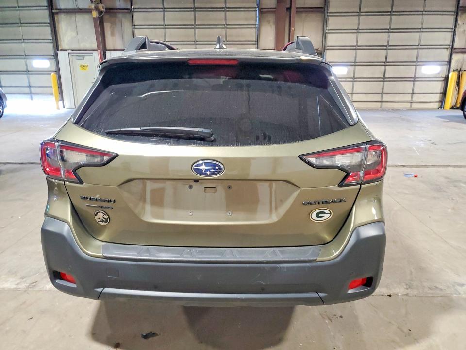 62986526 :رقم المزاد ، 4S4BTALC4P3188182 vin ، 2023 Subaru Outback مزاد بيع