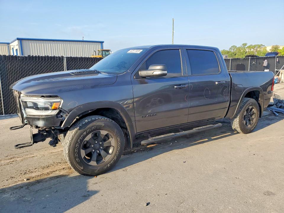 62517826 :رقم المزاد ، 1C6SRFLT8KN778082 vin ، 2019 Ram 1500 مزاد بيع