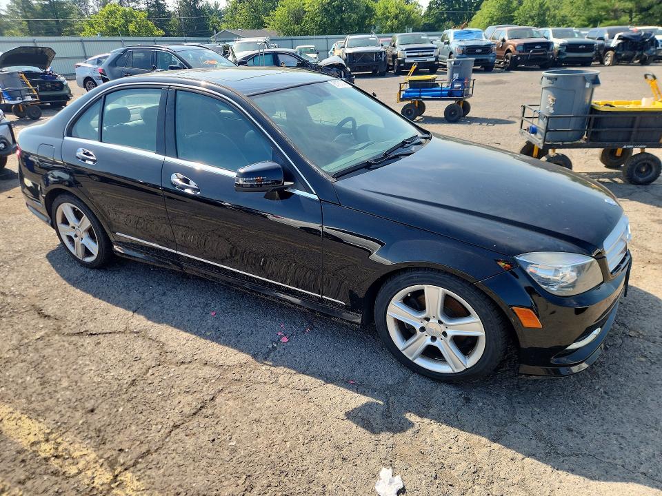2011 Mercedes-benz C მანქანა იყიდება აუქციონზე, vin: WDDGF8BB6BR177361, აუქციონის ნომერი: 61181646