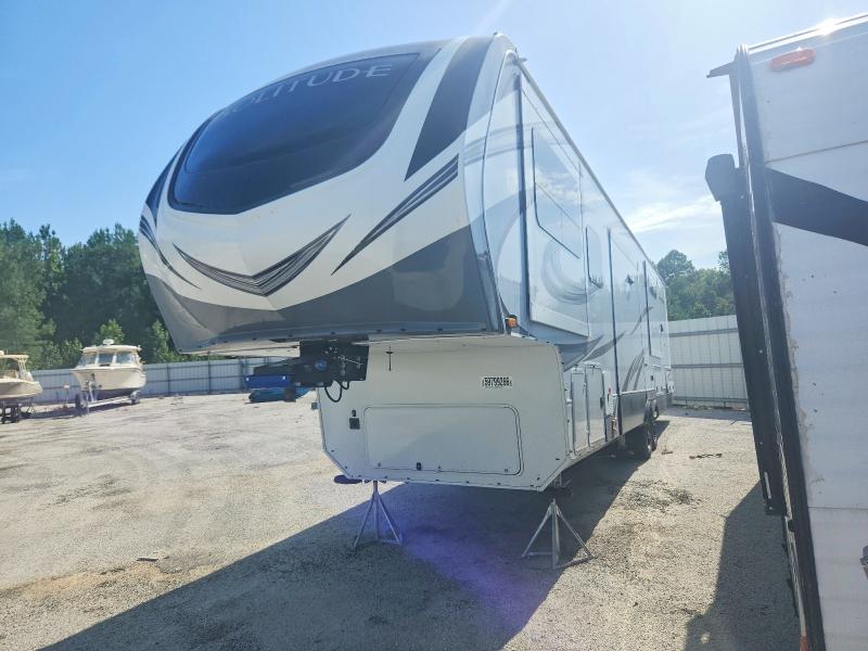 Продаж на аукціоні авто 2023 Grand Design Solitude Fifth Wheel, vin: 573FS432XPAA13055, номер лоту: 59799266
