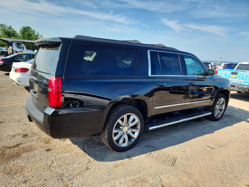 Продажа на аукционе авто 2017 Chevrolet Suburban, vin: 1GNSKHKC7HR374130, номер лота: 60692126