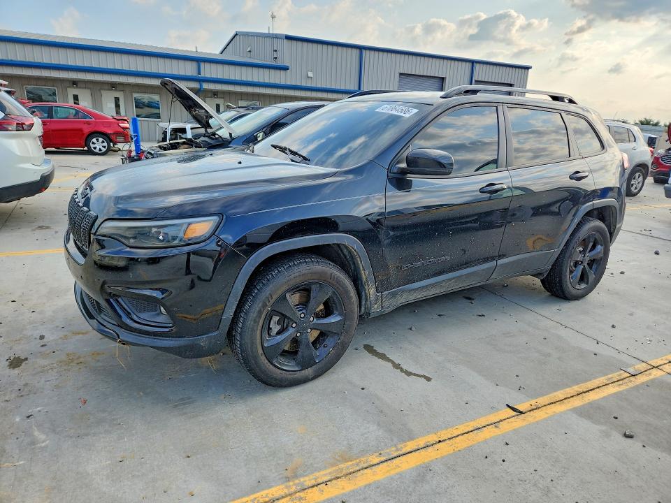 61864586 :رقم المزاد ، 1C4PJMLB5MD101078 vin ، 2021 Jeep Cherokee مزاد بيع