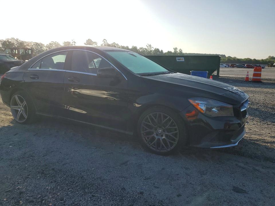 61718796 :رقم المزاد ، WDDSJ4EB3JN671096 vin ، 2018 Mercedes-benz Cla مزاد بيع