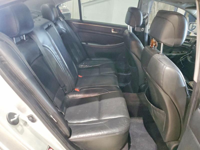 61315306 :رقم المزاد ، KMHGC4DE8AU093987 vin ، 2010 Hyundai Genesis مزاد بيع
