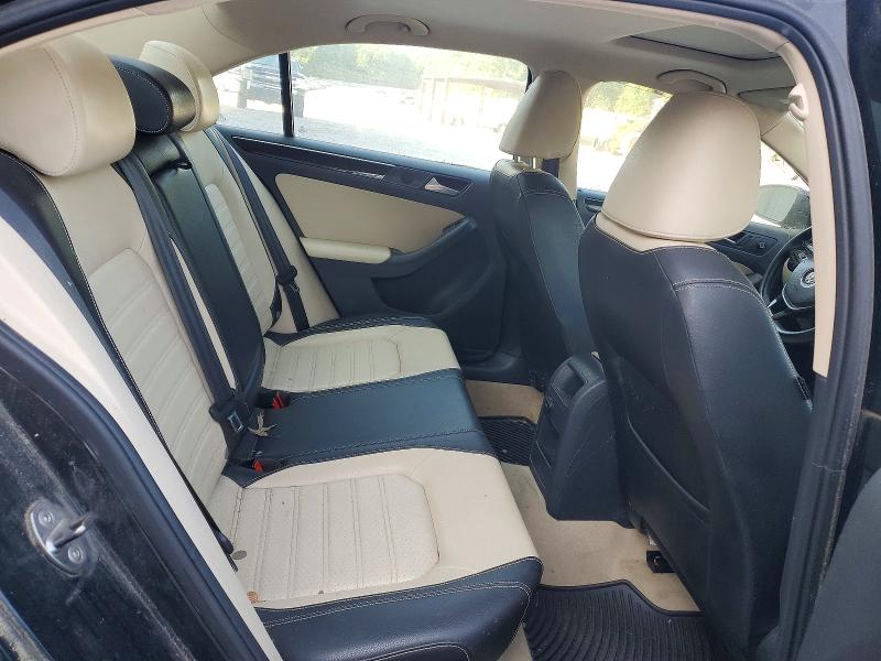 59724016 :رقم المزاد ، 3VWL07AJ5FM212053 vin ، 2015 Volkswagen Jetta مزاد بيع