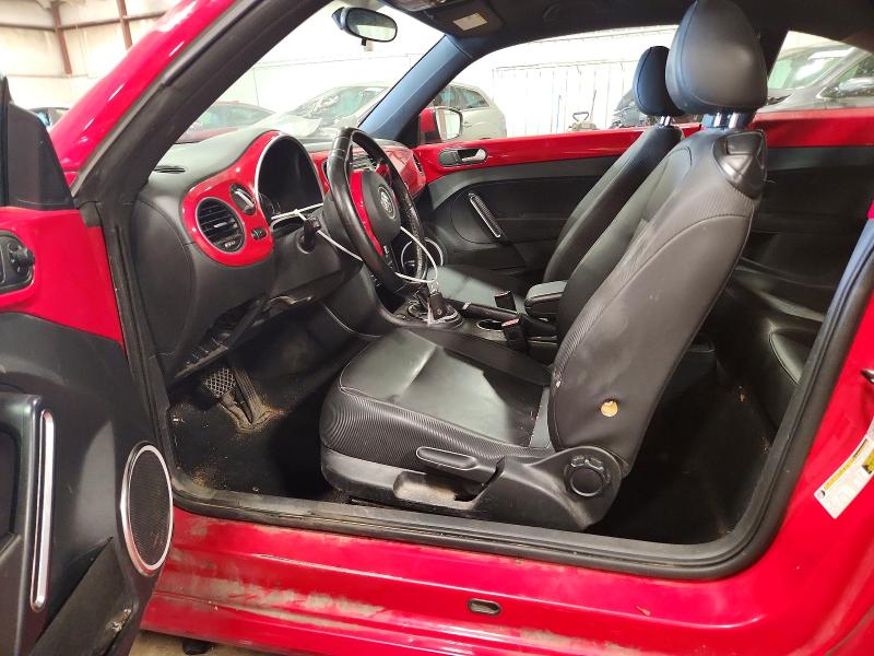 63038886 :رقم المزاد ، 3VWJX7AT5EM631295 vin ، 2014 Volkswagen Beetle مزاد بيع