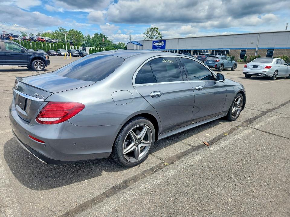 Aukcja sprzedaży 2018 Mercedes-benz E, vin: WDDZF4KB9JA329955, numer aukcji: 60933466