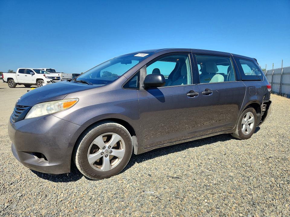 2013 Toyota Sienna მანქანა იყიდება აუქციონზე, vin: 5TDZK3DC3DS300870, აუქციონის ნომერი: 63251896