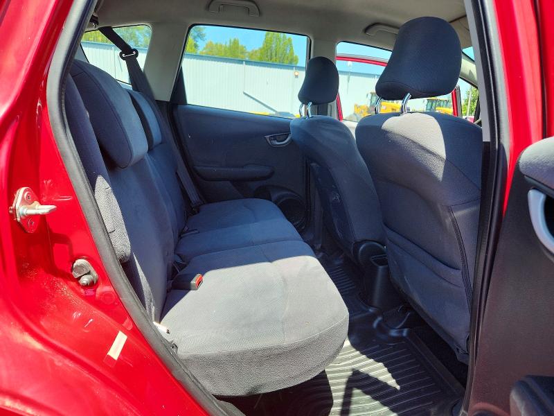 60001306 :رقم المزاد ، JHMGE8H33DC070558 vin ، 2013 Honda Fit مزاد بيع