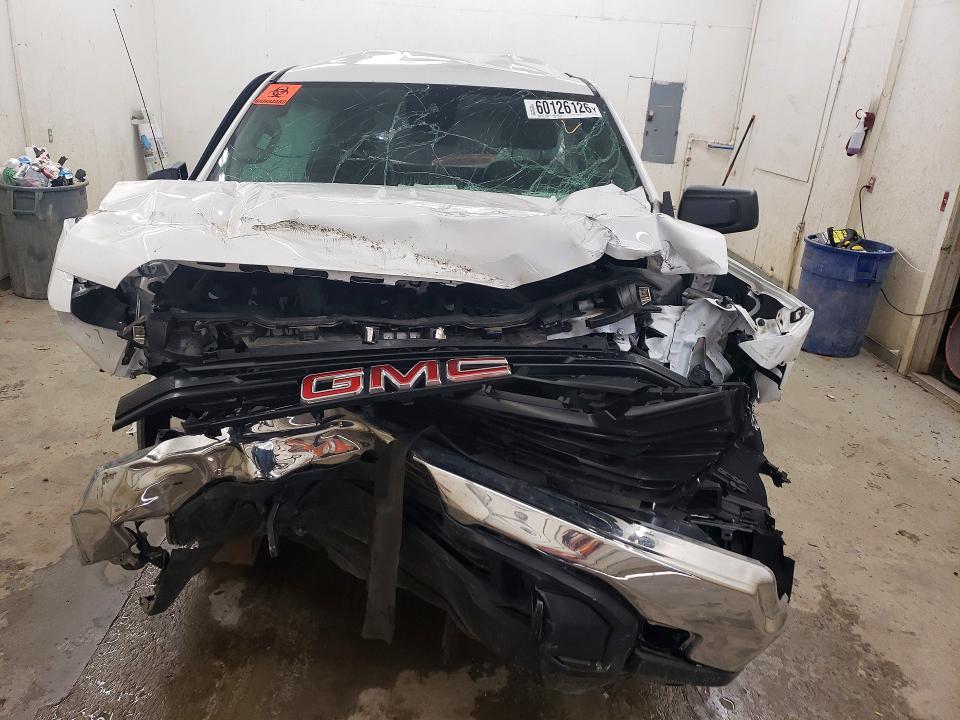 60126126 :رقم المزاد ، 3GTNUAEKXPG358934 vin ، 2023 Gmc Sierra مزاد بيع