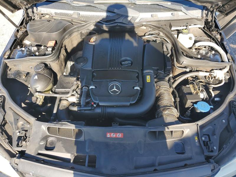2013 Mercedes-benz C მანქანა იყიდება აუქციონზე, vin: WDDGF4HB8DR258025, აუქციონის ნომერი: 59744536