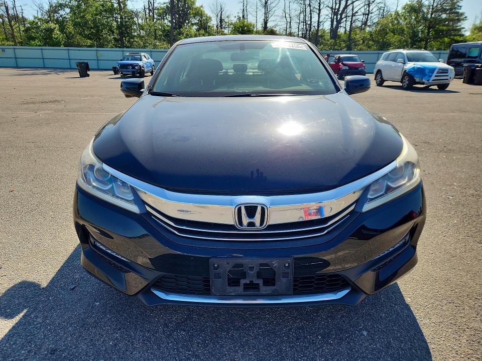 Продажа на аукционе авто 2016 Honda Accord, vin: 1HGCR2F89GA194528, номер лота: 62242256