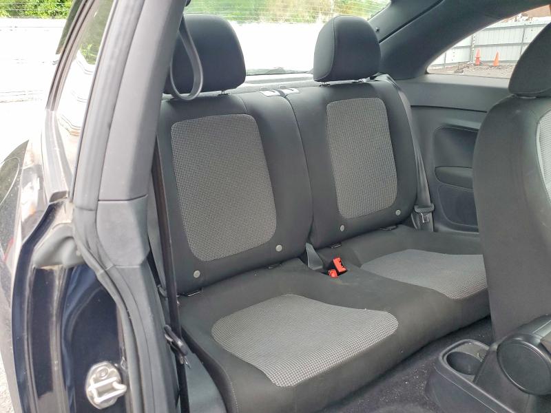 Продажа на аукционе авто 2017 Volkswagen Beetle, vin: 3VWF17AT6HM613142, номер лота: 85626125