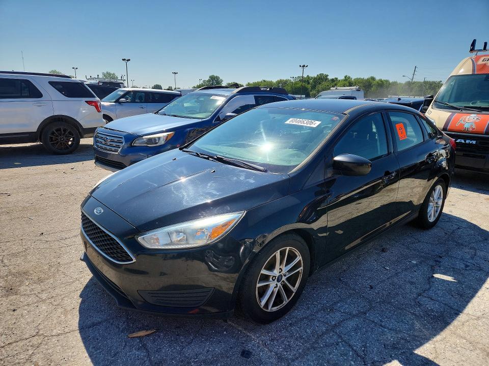 60466306 :رقم المزاد ، 1FADP3F20JL327768 vin ، 2018 Ford Focus مزاد بيع