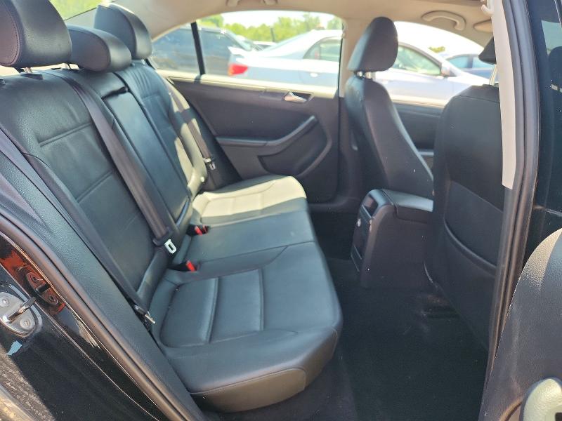 61430066 :رقم المزاد ، 3VWDP7AJ2CM338737 vin ، 2012 Volkswagen Jetta مزاد بيع