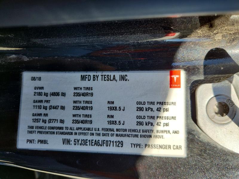 Продажа на аукционе авто 2018 Tesla Model 3, vin: 5YJ3E1EA6JF071129, номер лота: 62889896