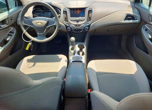 60882606 :رقم المزاد ، 1G1BE5SM8H7151641 vin ، 2017 Chevrolet Cruze مزاد بيع