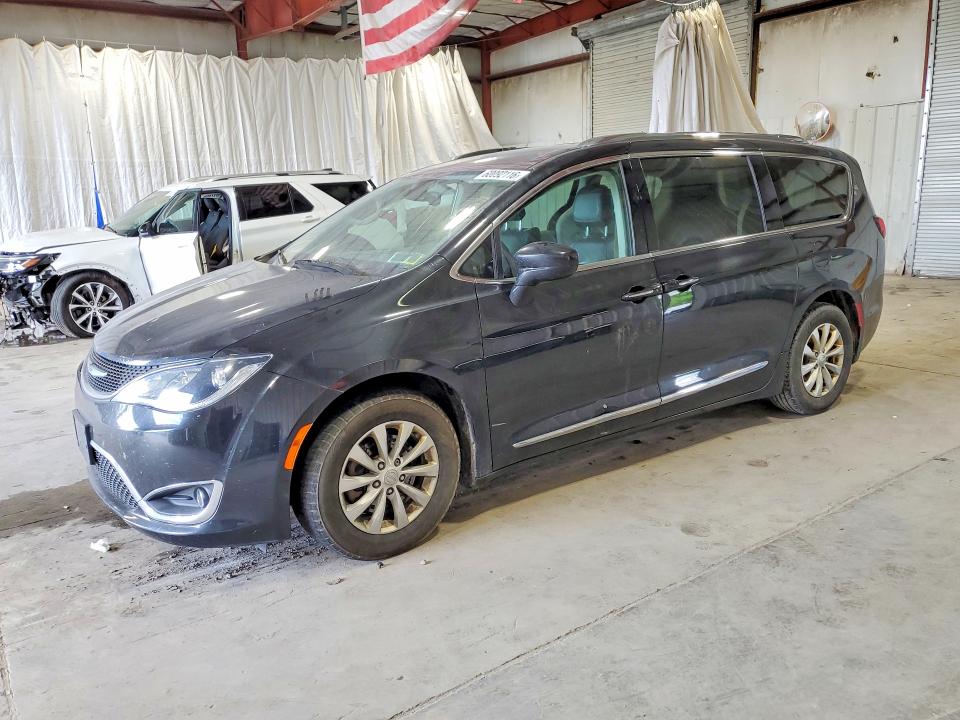 2018 Chrysler Pacifica მანქანა იყიდება აუქციონზე, vin: 2C4RC1BG1JR280677, აუქციონის ნომერი: 60092116