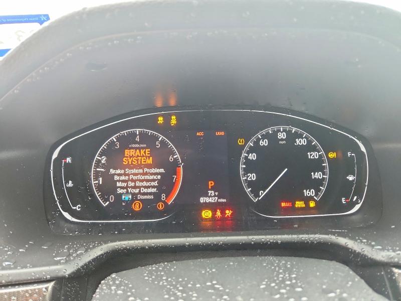 61044676 :رقم المزاد ، 1HGCV1F30JA193818 vin ، 2018 Honda Accord مزاد بيع