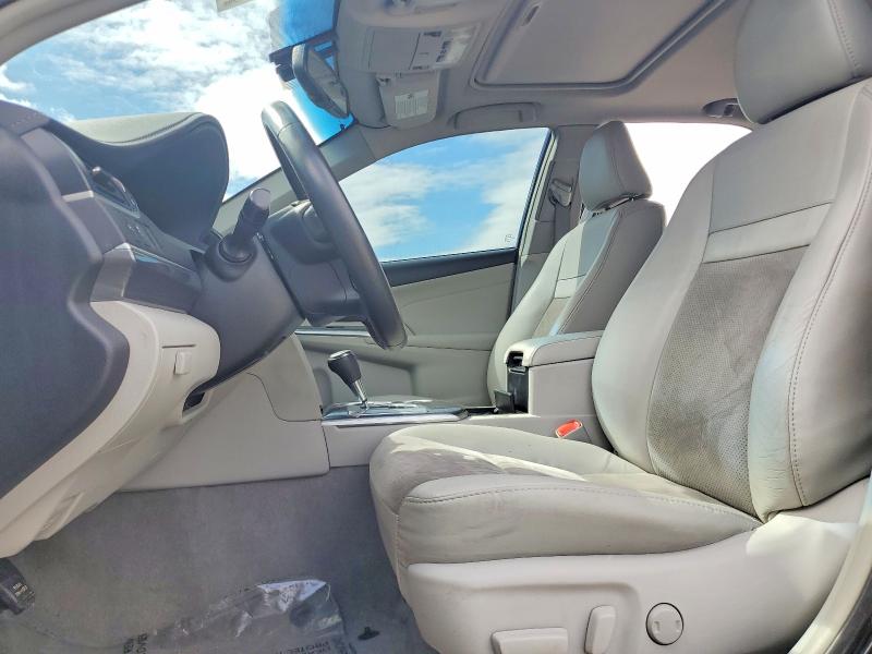 2014 Toyota Camry Hybrid მანქანა იყიდება აუქციონზე, vin: 4T1BD1FK3EU124481, აუქციონის ნომერი: 62667796